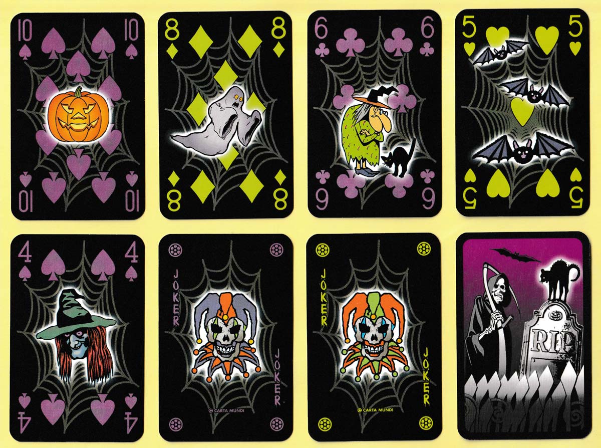 Happy Halloween playing cards printed and published by Carta Mundi, c.2001